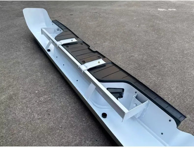 GWM Cannon Protective Bumper with Step Detail