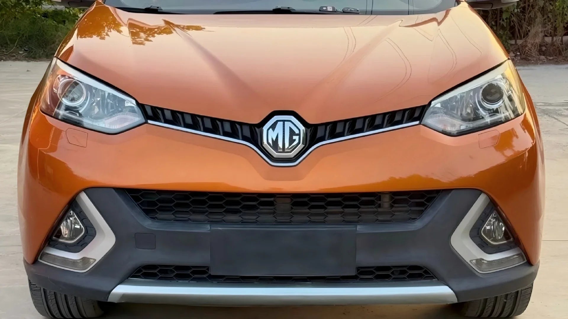 MG GS