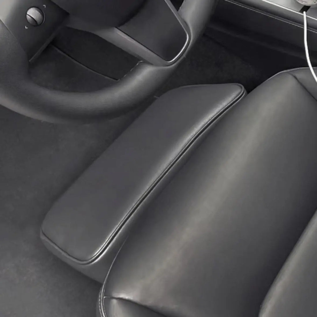 Auto-Adjusting Leg Support Adjustable Footrest for Tesla 