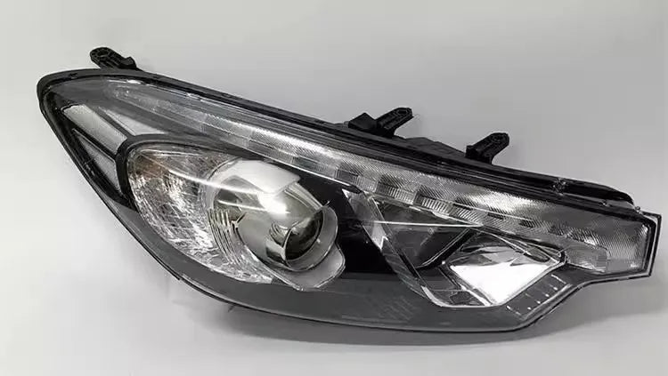 Kia Forte	 Headlight Assembly