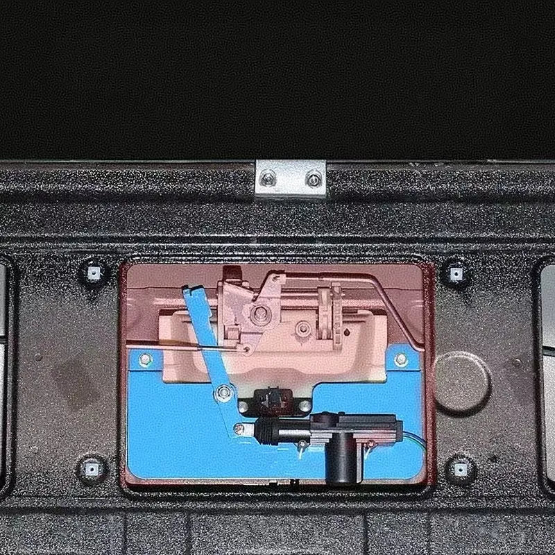 Gwm Cannon Trunk Roller Shutter Lid Remote Control Lock Detail