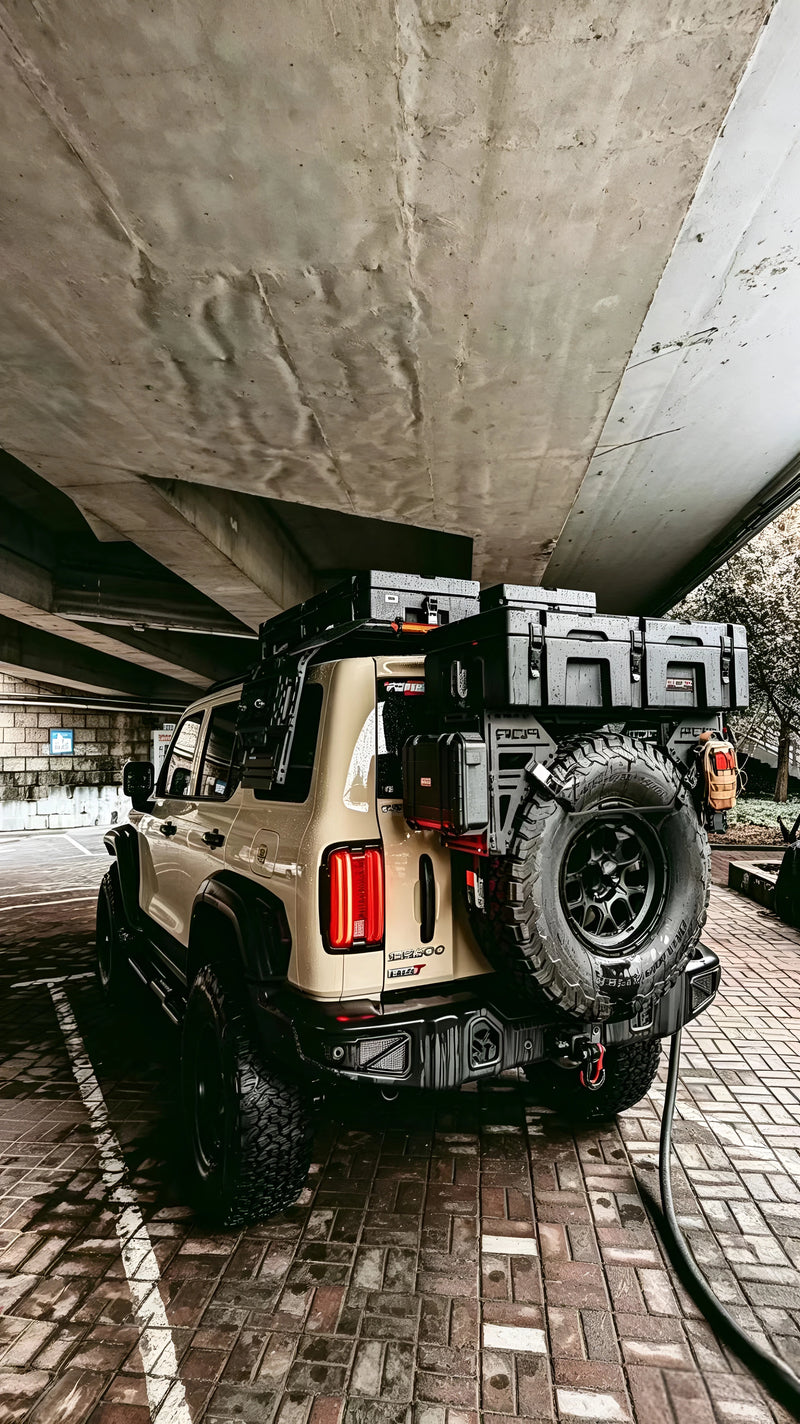 OFF-ROAD ESSENTIALS