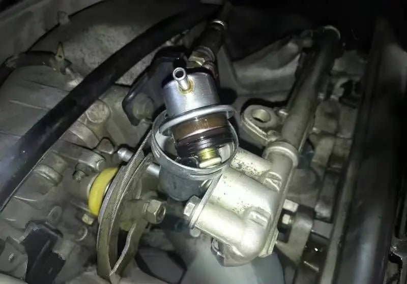 Fuel Pressure Regulator for MG7 (Fuel Pressure Regulator) MG7